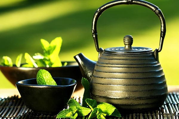 Tác dụng của trà xanh và những điều cấm kị khi pha trà