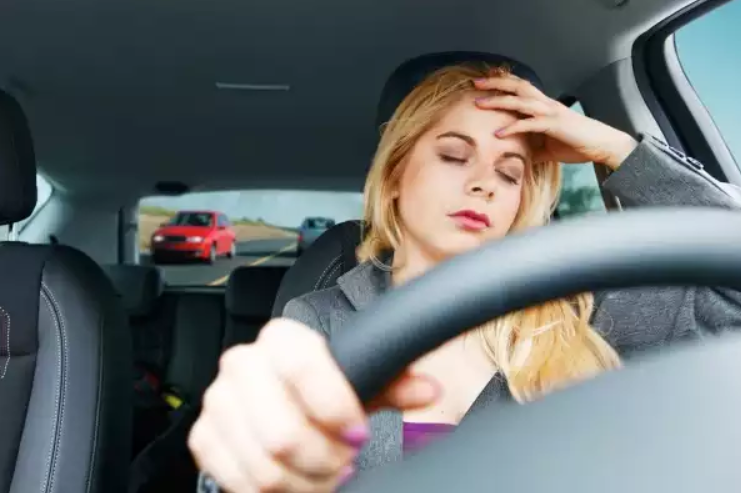 Lý giải thú vị tại sao cơn buồn ngủ luôn đến khi lái xe ô tô