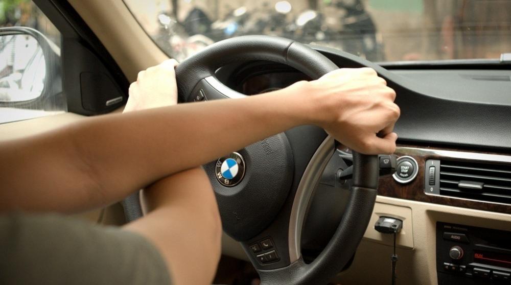 9 thói quen thường ngày gây hại cho xe