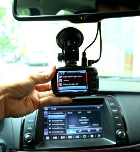 Các tính năng cần thiết khi chọn mua camera hành trình cho xe ô tô