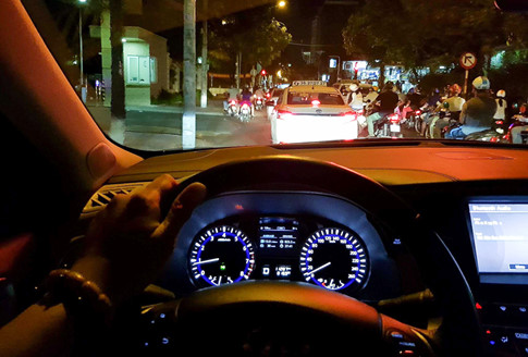 9 kinh nghiệm lái xe ô tô trong thành phố trong giờ cao điểm