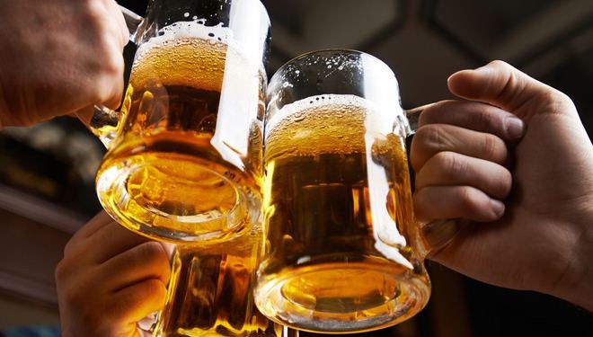 Mách chị em cách giúp chồng chống say rượu bia trong dịp Tết cực hiệu quả